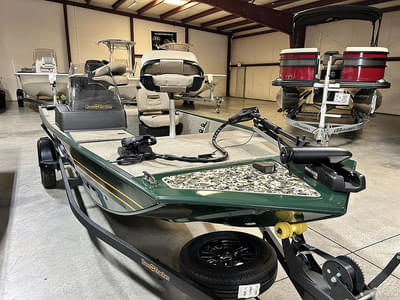 BOATZON | Tracker® Boats Bass Tracker Classic Limited 2026