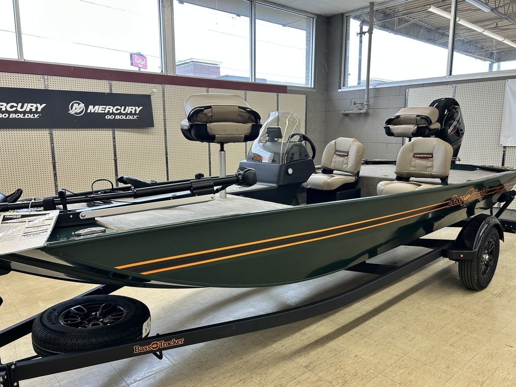 2026 Tracker® Boats Bass Tracker Classic Limited - Sold Boat