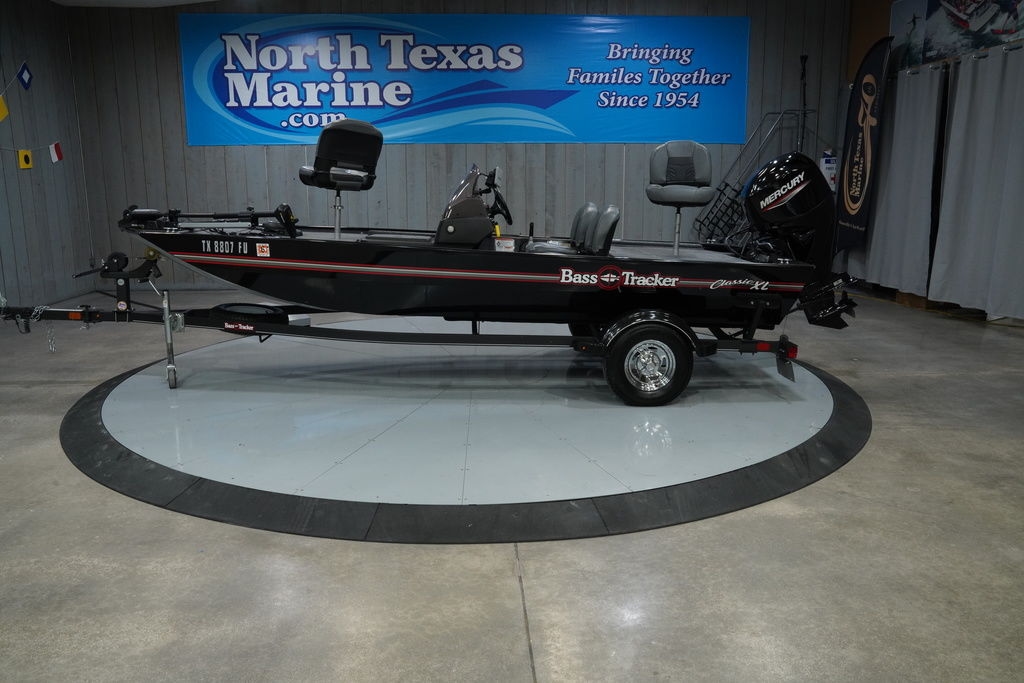 2020 Tracker® Boats BASS TRACKER Classic XL - Sold Boat
