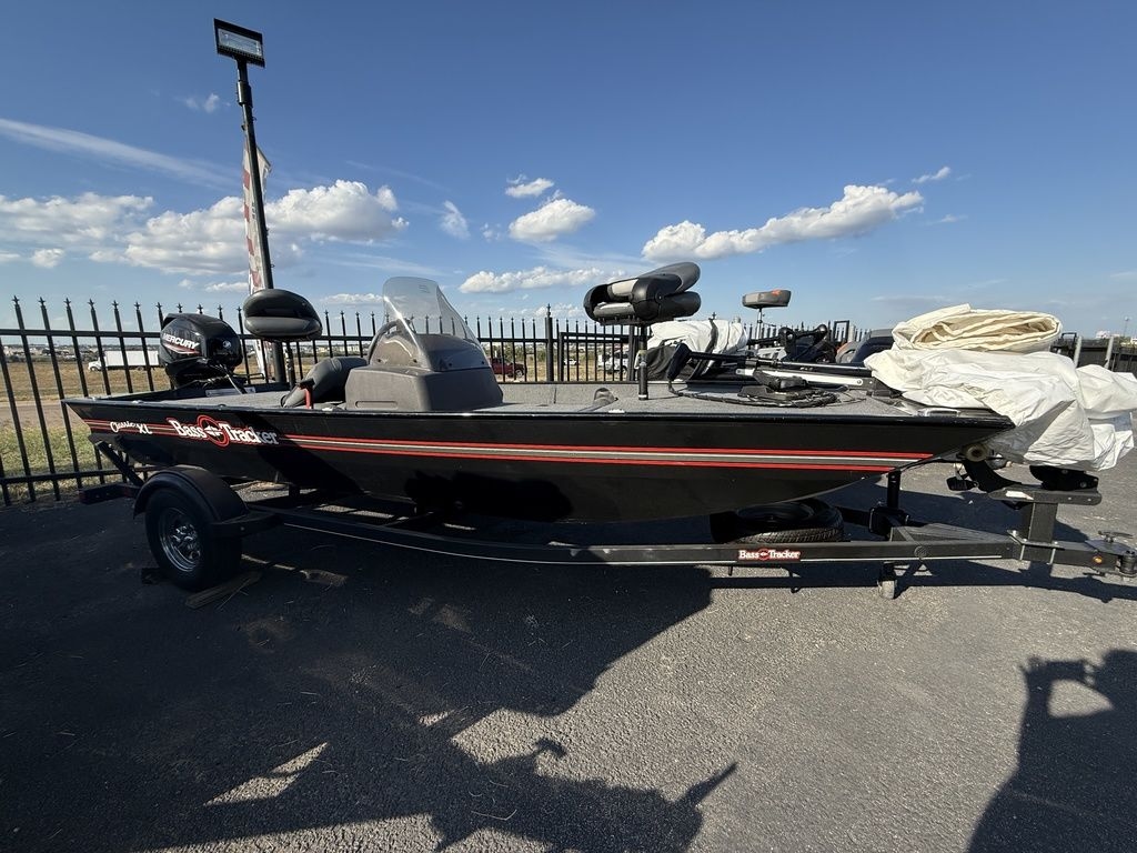 2022 Tracker® Boats Bass Tracker Classic XL - Sold Boat