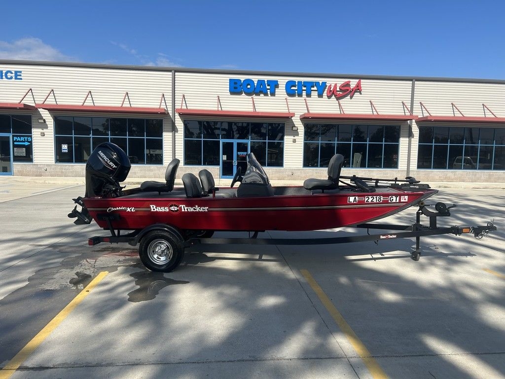 2025 Tracker® Boats Bass Tracker Classic XL - Sold Boat