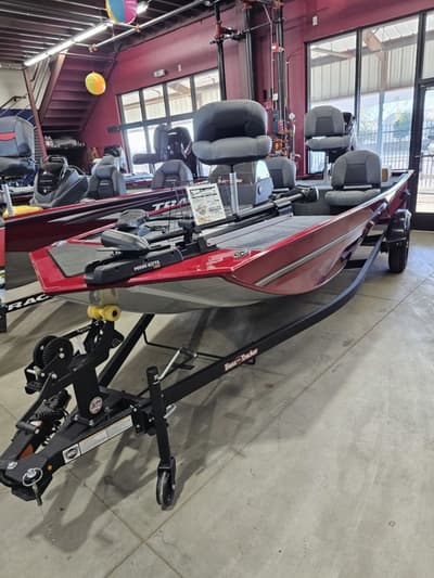 BOATZON | Tracker® Boats Bass Tracker Classic XL 2026