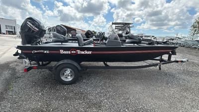 BOATZON | Tracker® Boats Bass Tracker Classic XL 2026