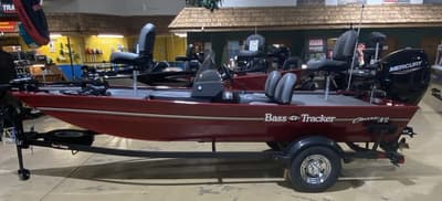 BOATZON | Tracker® Boats Bass Tracker Classic XL 2026