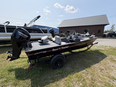 BOATZON | Tracker® Boats BT CLASSIC XL 2027