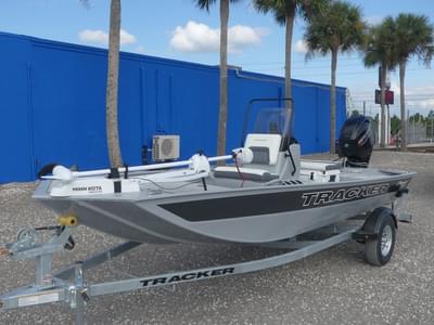 BOATZON | Tracker® Boats CLASSIC CC 2026