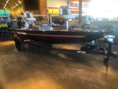BOATZON | Tracker® Boats CLASSIC XL 2027