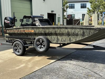 BOATZON | Tracker® Boats G 1756T 2026