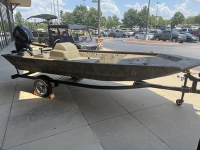 BOATZON | Tracker® Boats G1648SC 2026