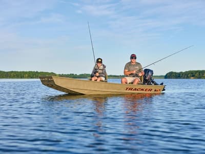 BOATZON | Tracker® Boats Grizzly 12 Jon 2026
