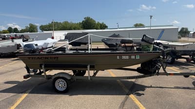 BOATZON | Tracker® Boats Grizzly 1448 AW Jon 2010