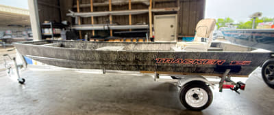 BOATZON | Tracker® Boats Grizzly 1542LW Jon 2026