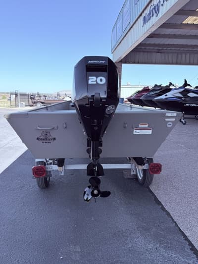 BOATZON | Tracker® Boats Grizzly 1542LW Jon 2026