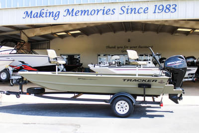 BOATZON | Tracker® Boats Grizzly 1654 T Sportsman 2025