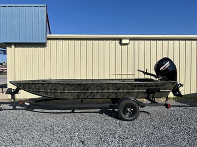 BOATZON | Tracker® Boats Grizzly 1754 Utility 2027
