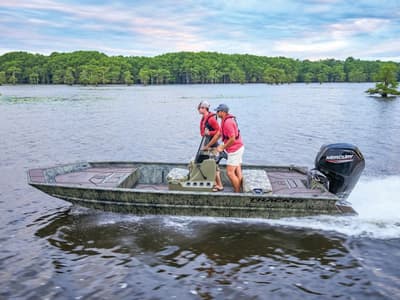 BOATZON | Tracker® Boats Grizzly 1860 CC 2026