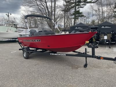 BOATZON | Tracker® Boats PG V16 SC 2026
