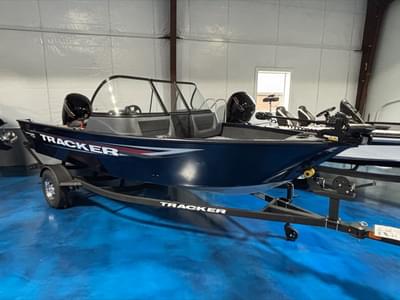 BOATZON | Tracker® Boats PG V16 WT 2026