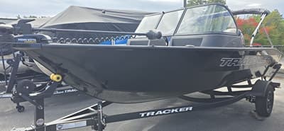 BOATZON | Tracker® Boats PG V16 WT 2027