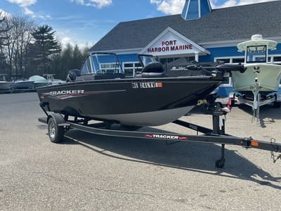 BOATZON | Tracker® Boats PG V175 CB 2022