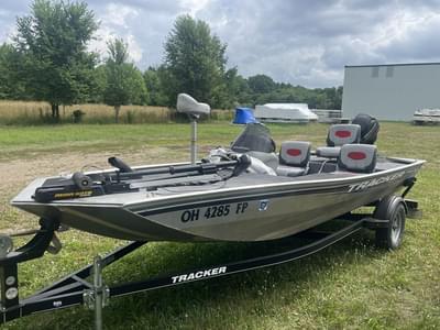 BOATZON | Tracker® Boats Pro 170 2016