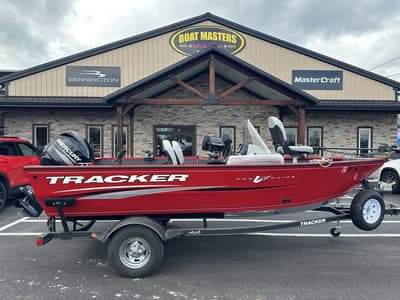 BOATZON | Tracker® Boats Pro Guide V16 SC With Trailer 2017