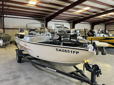 BOATZON | Tracker® Boats Pro Guide V16 WT 2019