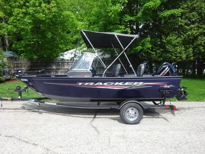 BOATZON | Tracker® Boats Pro Guide V16 WT 2020