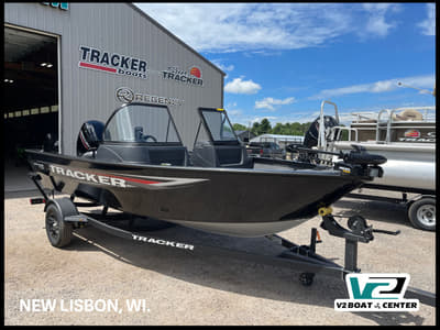 BOATZON | Tracker® Boats Pro Guide V16 WT 2026