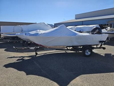 BOATZON | Tracker® Boats Pro Guide V16 WT 2026