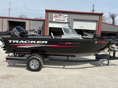 BOATZON | Tracker® Boats Pro Guide V175 WT 2019