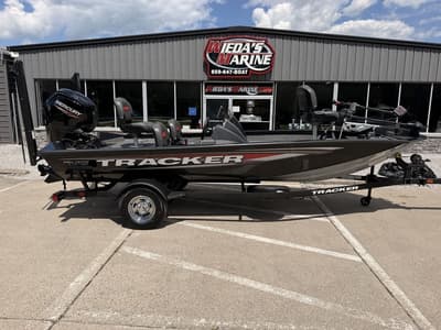 BOATZON | Tracker® Boats Pro Team 175 2025