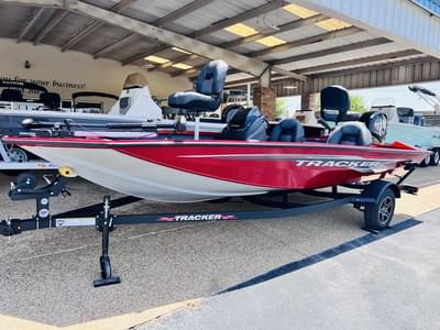 BOATZON | Tracker® Boats Pro Team 175 2025