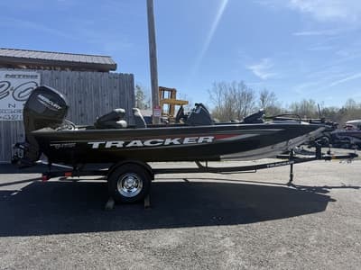 BOATZON | Tracker® Boats Pro Team 175 2026