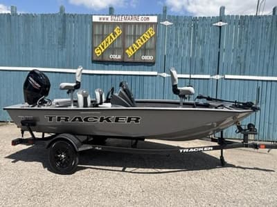 BOATZON | Tracker® Boats PRO Team 175 CRAPPIE EDITION 2027