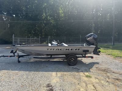BOATZON | Tracker® Boats Pro Team 175 Crappie Edition 2027