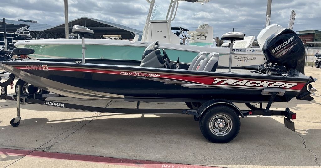 2016 Tracker® Boats Pro Team 175 TXW - Sold Boat