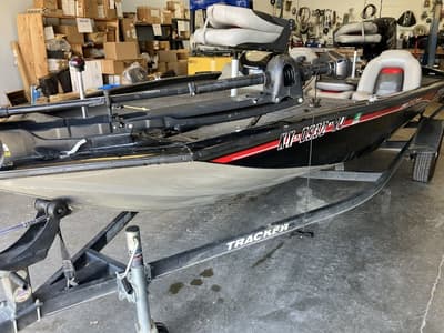 BOATZON | Tracker® Boats Pro Team 175 TXW 2016