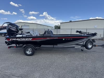 BOATZON | Tracker® Boats Pro Team 175 TXW 2018