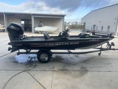 BOATZON | Tracker® Boats PRO Team 175 TXW 2021