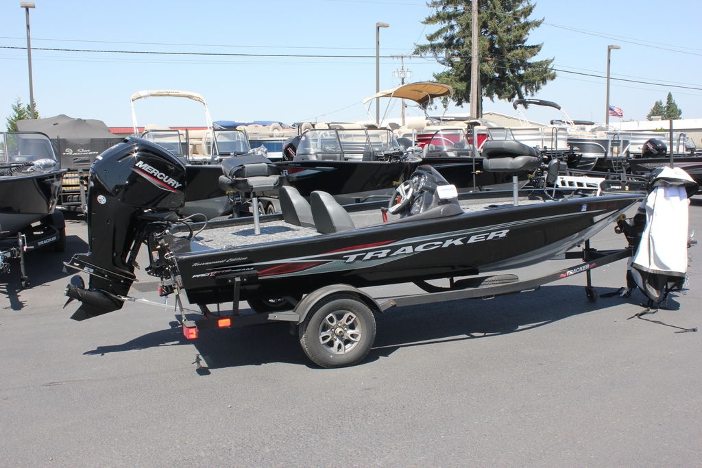 Tracker® Boats Pro Team 175 TXW 2024