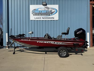 BOATZON | Tracker® Boats Pro Team 175 TXW Tournament Edition 2022