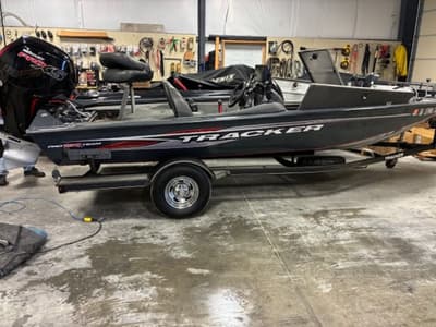 BOATZON | Tracker® Boats Pro Team 190 TX 2019