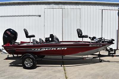 BOATZON | Tracker® Boats PRO Team 195 TXW 2022 BOATZON | Tracker® Boats PRO Team 195 TXW 2022