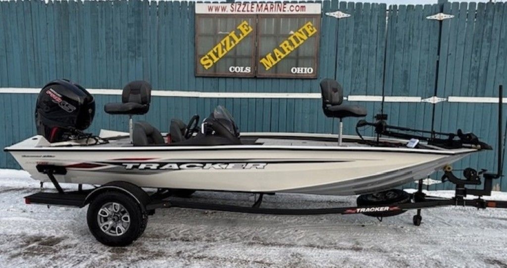 Tracker® Boats PRO TEAM 195 TXW TOURNAMENT ED 2023