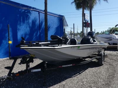 BOATZON | Tracker® Boats PRO TEAM 195 TXW TOURNAMENT ED 2023