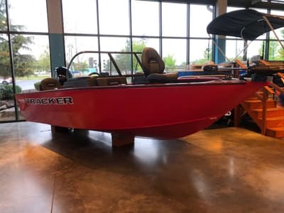 BOATZON | Tracker® Boats PRV 175CB 2026