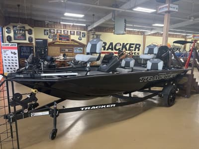 BOATZON | Tracker® Boats PT 175TF 2027