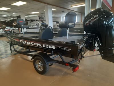 BOATZON | Tracker® Boats PT 175TXW 2026
