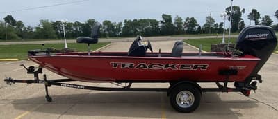 BOATZON | Tracker® Boats PT 175TXW 2026